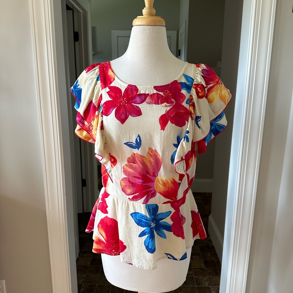 Skies Are Blue floral top